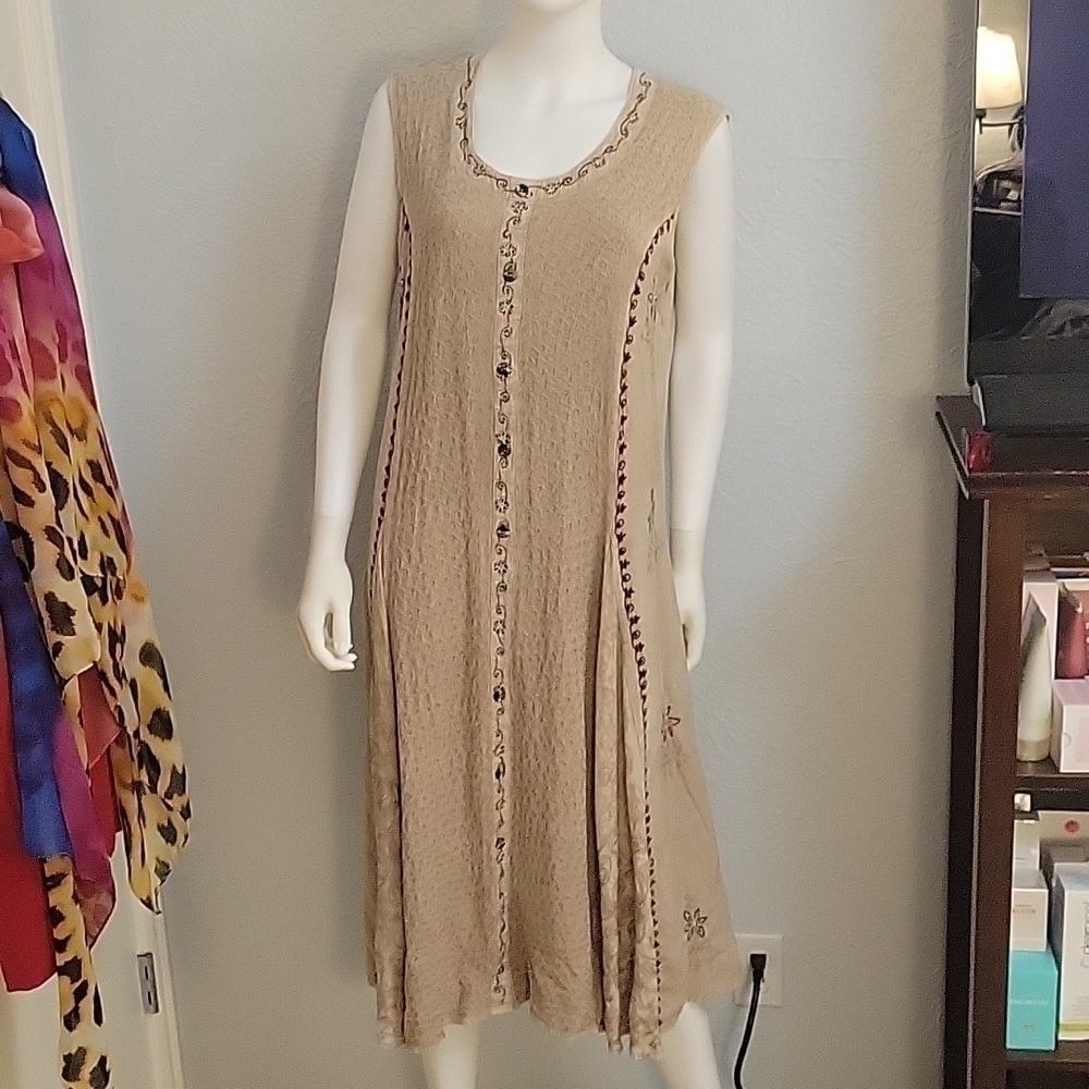 VTG MAGIC 1980s Tan Floral Embroidered Tie Back Sleeveless Circle Dress - Picture 3 of 16